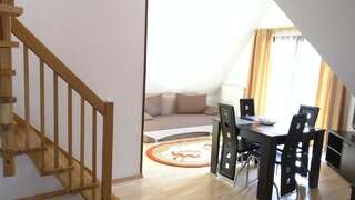 Апарт-отели Hotel Silvia Apart Sinaia Синая Апартаменты с 1 спальней - Мансарда-3